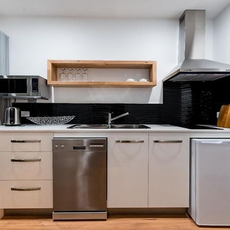 Ulverstone River Edge Holidayapartments Стая снимка