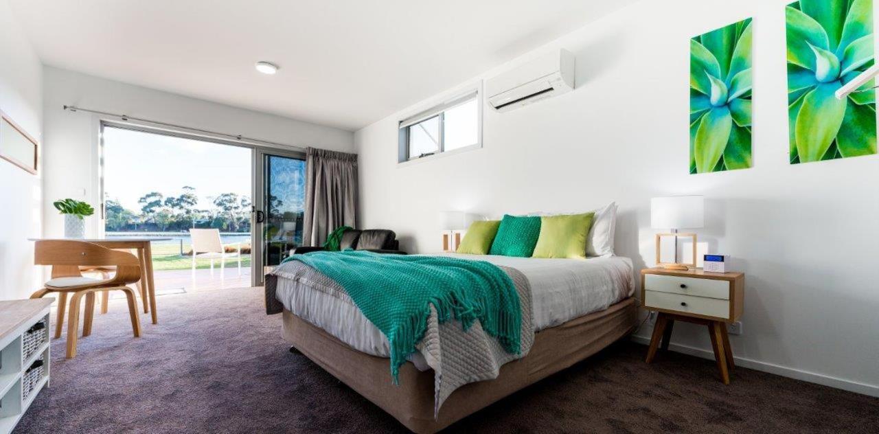 Ulverstone River Edge Holidayapartments Екстериор снимка