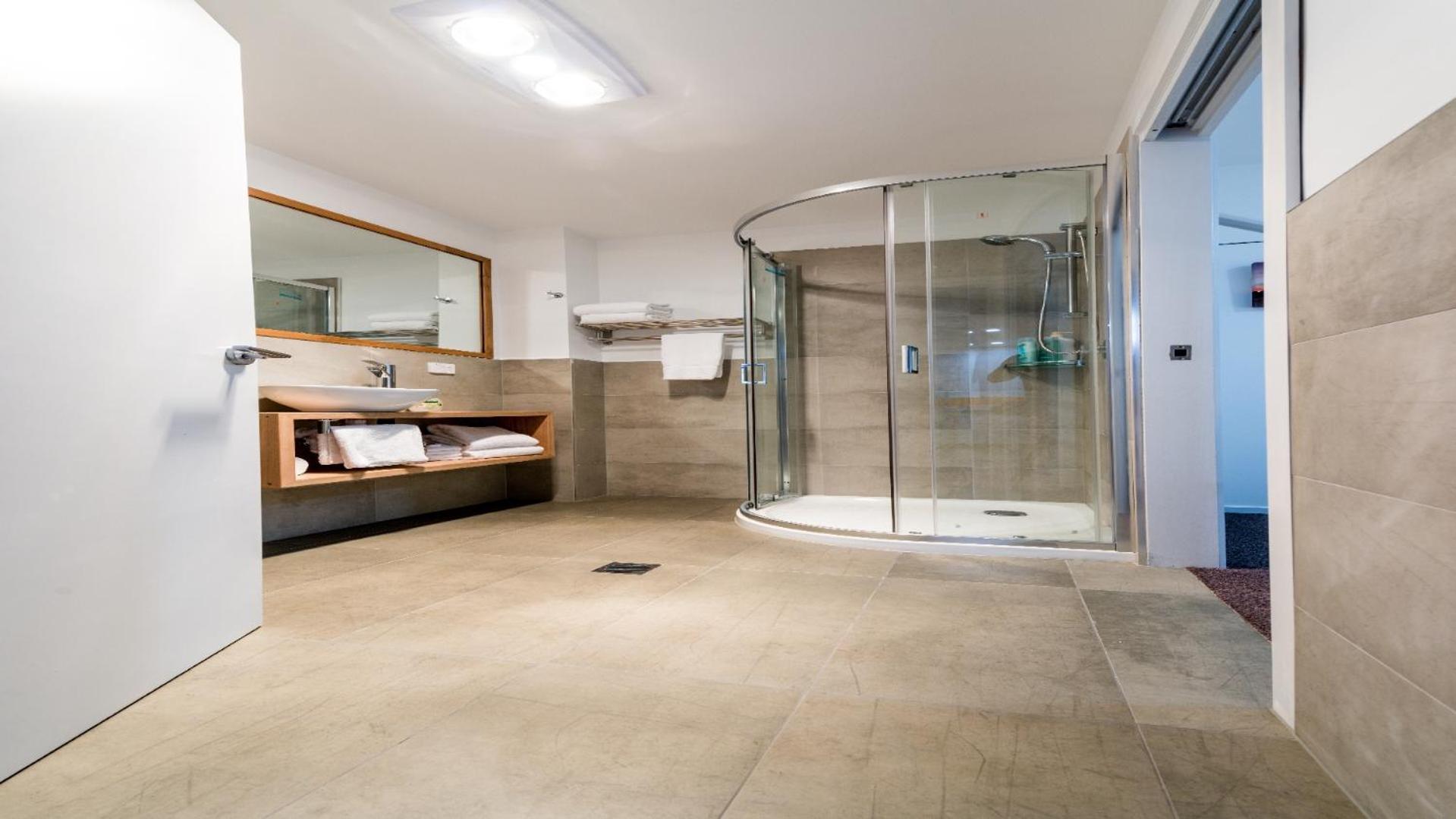 Ulverstone River Edge Holidayapartments Стая снимка