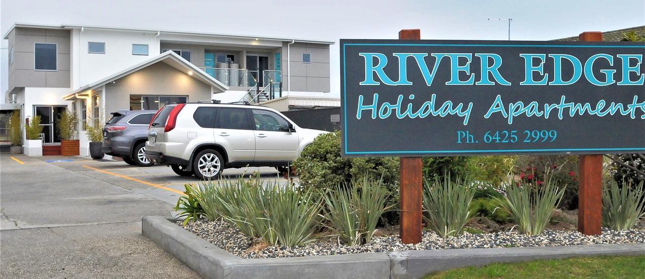 Ulverstone River Edge Holidayapartments Екстериор снимка